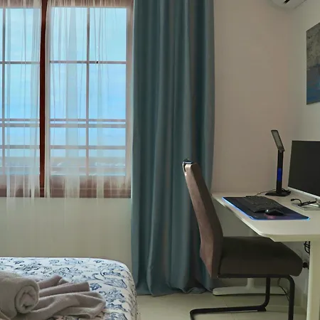 Capitain Beachside Haven 아칸티라도